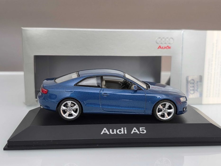 Macheta Auto 1/43 Schuco Dealer Edition Audi A5 3.2 Quattro