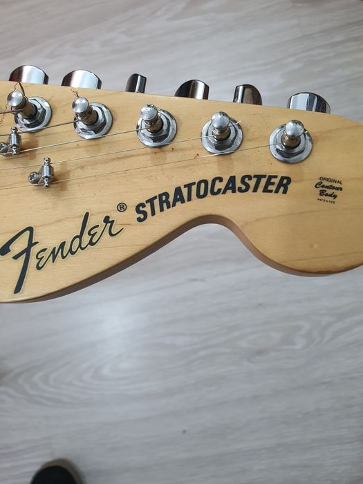 *Продается гитара Fender Stratocaste*