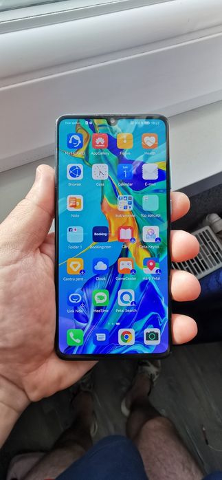 Vand Huawei P30 la Cutie