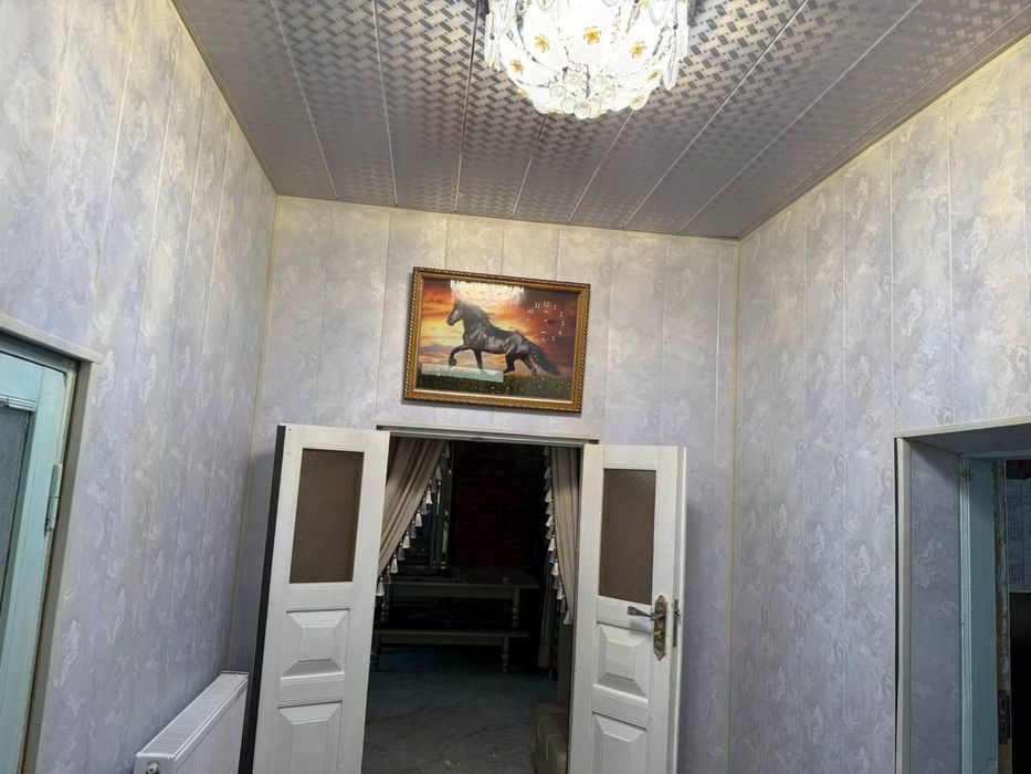 Hovli uy sotiladi is