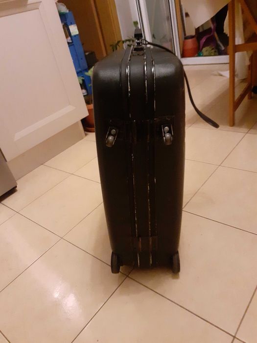 troler diplomat mare cu cifru