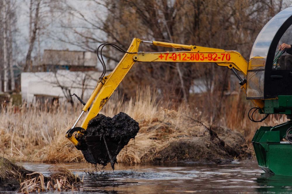 Экскаватор амфибия Komatsu