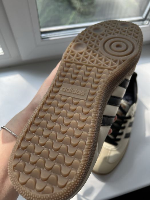 Кроссовки 43-44 рр