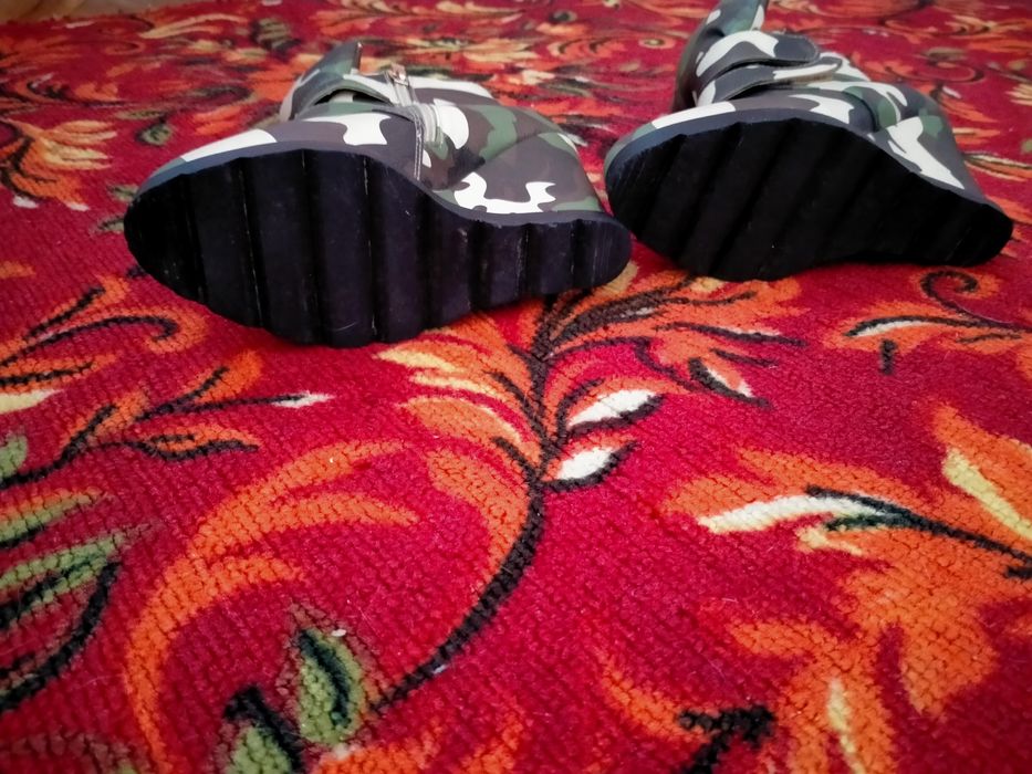 Камуфляж ботинки