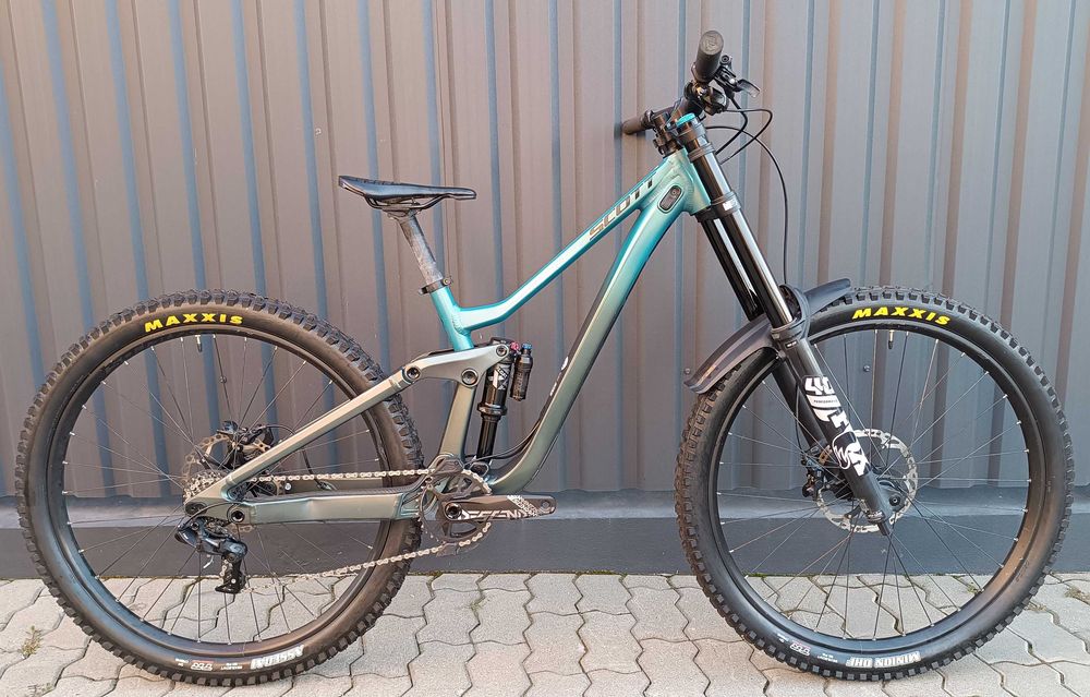 Bicicleta second hand downhill full suspension SCOTT Gambler albastru S