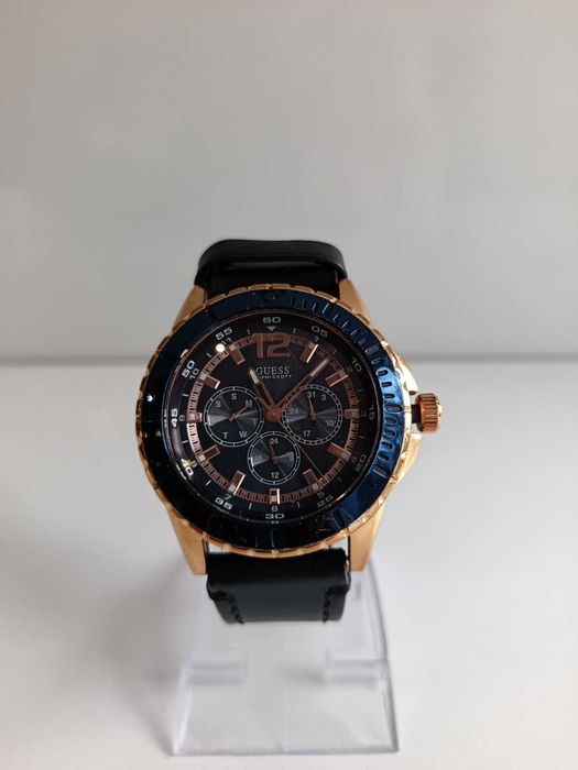 Часовник за мъже Guess W0485G1 Maverick