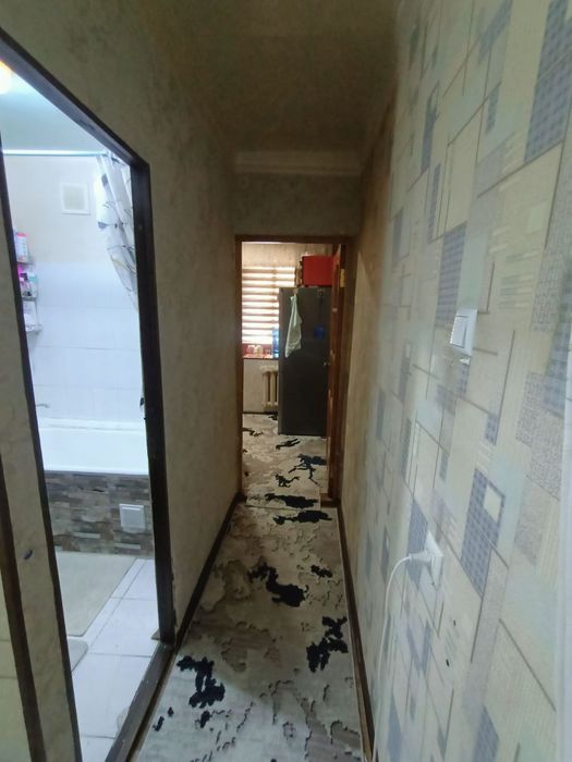 9-mikrorayon da 2 xonali uy srochna sotiladi bez makler!