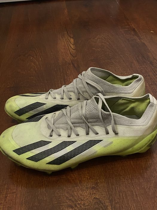 Футболный бутсы adidas