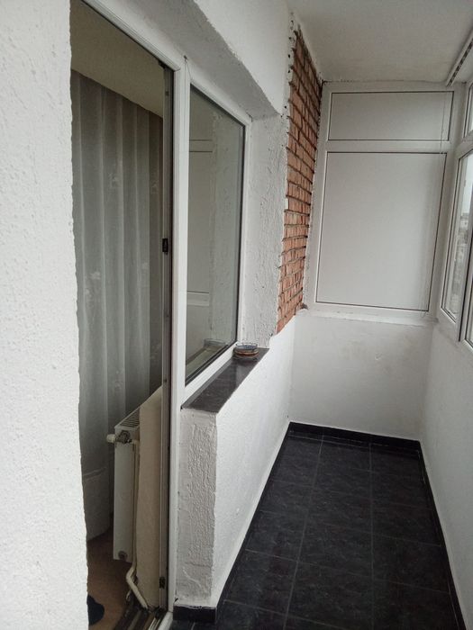 De vanzare  apartament 3 dormitoare