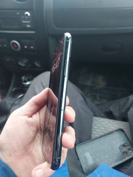 Iphone 11 pro на гарантти без док