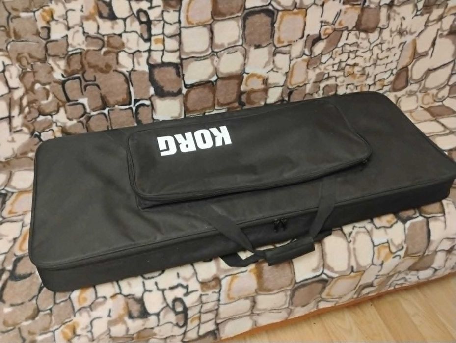Orga Korg Pa 300 Nefolosita