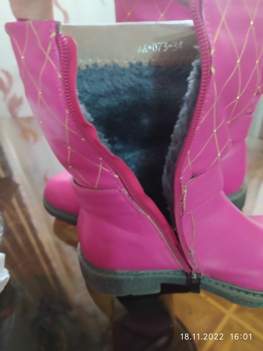 Сапоги детские для девочки.