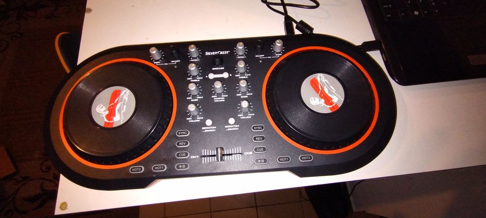 Controler DJ USB Silver  Cest - mixer DJ  2 platane, ptr Laptop.