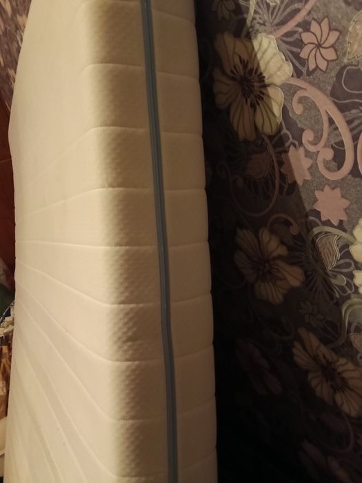 Спалня 150 х 195 с двулицев матрак