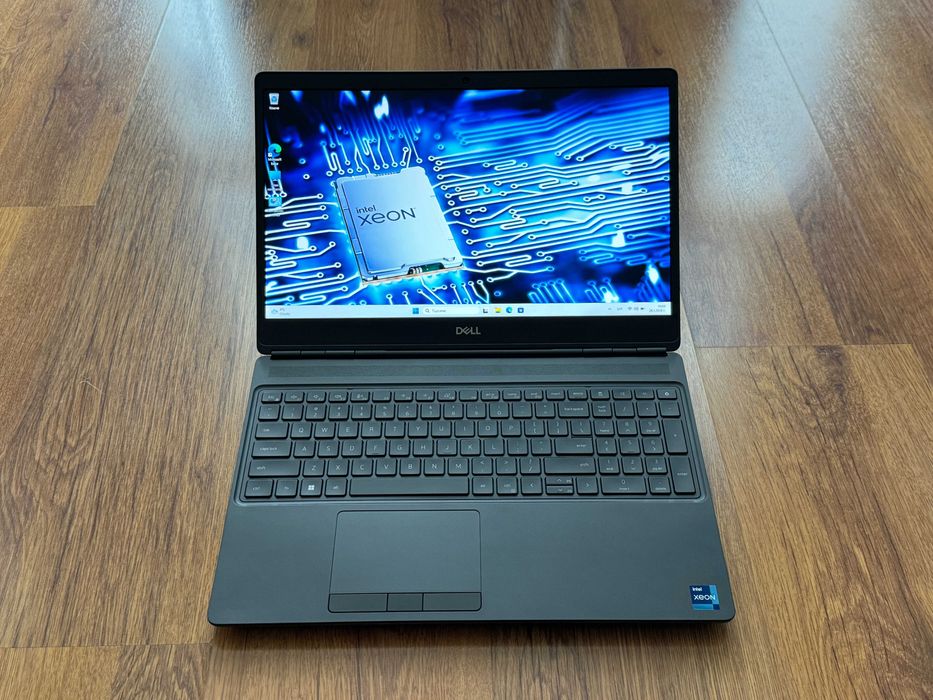 15.6' Xeon W-11855M DELL Precision 7560 32GB DDR4/512GB/RTX A3000 6GB
