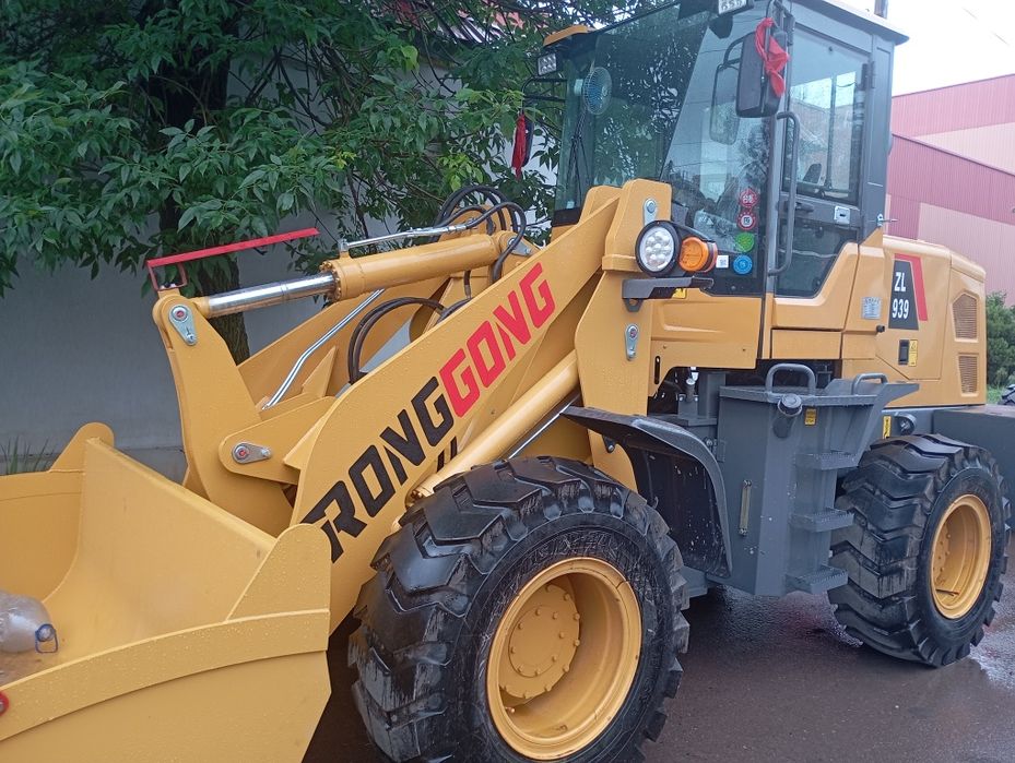 Фронтальный погрузчик 1,4куб