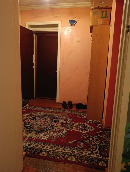 Алайский Ц6 .квартира 2/4/4все раздельно. 72000