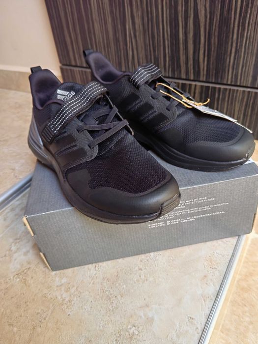 Маратонки Adidas