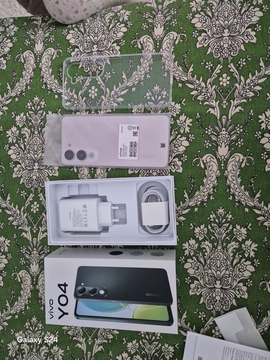 Продам новый телефон