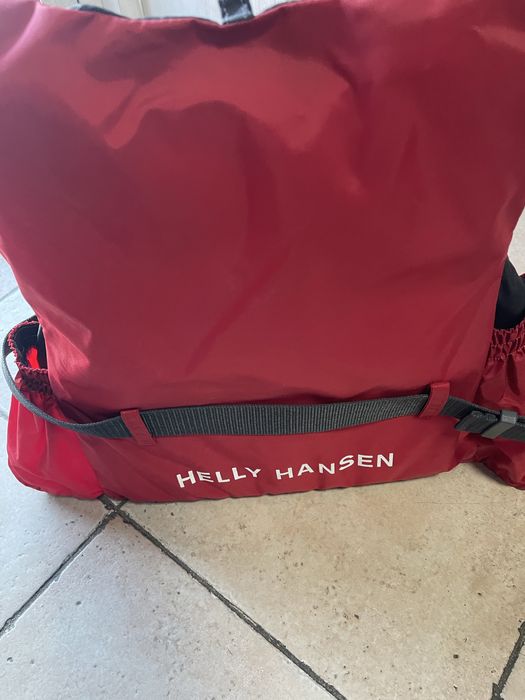 Спасителна жилетка