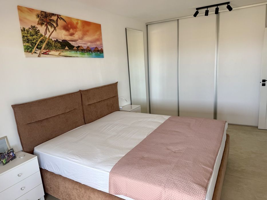 Pat nou cu ladă de depozitare + saltea inclusă – 180x200 cm