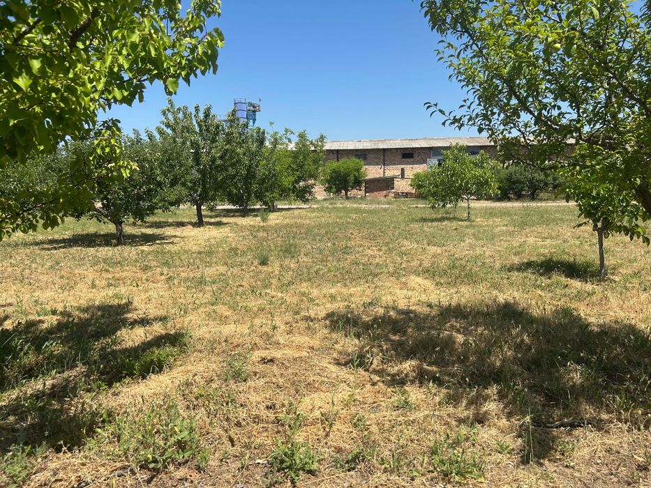 Продава се Промишлена сграда в Стара Загора, Индустриална зона - изток - 5632 кв.м за 72 €/кв.м - Снимка #3