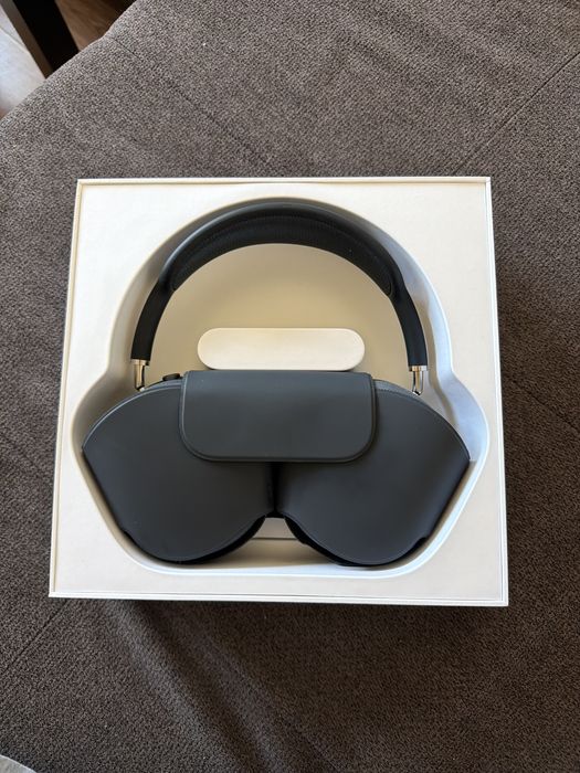 AirPods Max Midnight