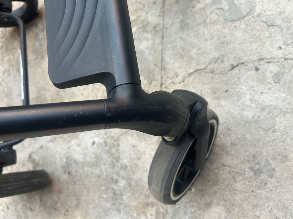 Cybex Balios S Lux 2022