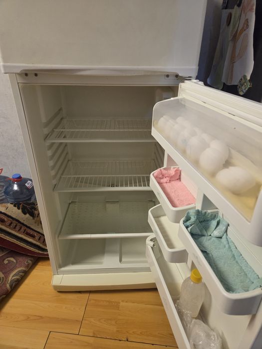 Холодильник Stinol