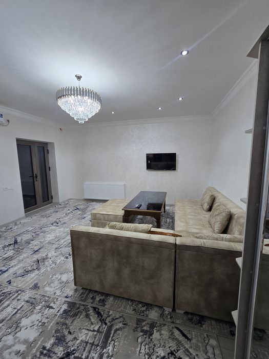 Аренда 2 хона 1 этаж Бульвар отдельно выход бор офис ун