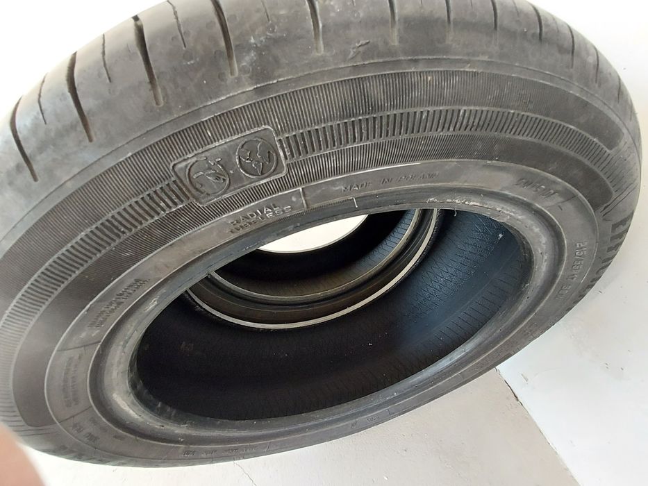 3 броя гуми Goodyear EfficientGrip Performance 2   215/55/17 летни