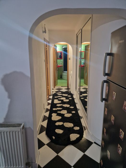 Închiriez apartament cu 3 camere decomandat in Tudor Vladimirescu