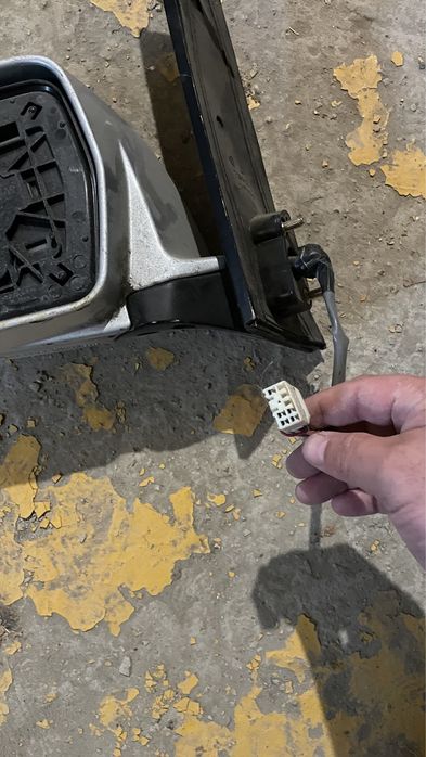 Зеркало заднего вида Toyota Estima