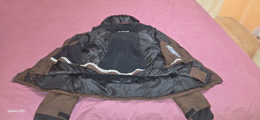 Яке за ски или сноуборд