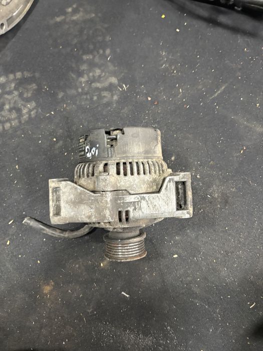 Mercedes w124 2.0i Динамо