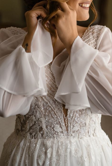 Rochie de mireasă Luce Sposa din mătase naturală cu trenă și broderii couture