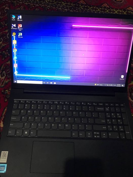 Lenovo Intel Noutbook 2 yil kafolati bilan