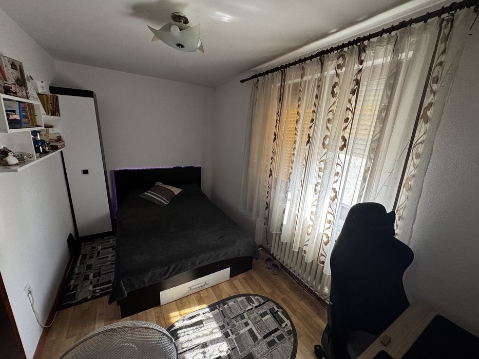 Apartament 2 camere, etaj 3/4 - Reghin, zona Pomilor