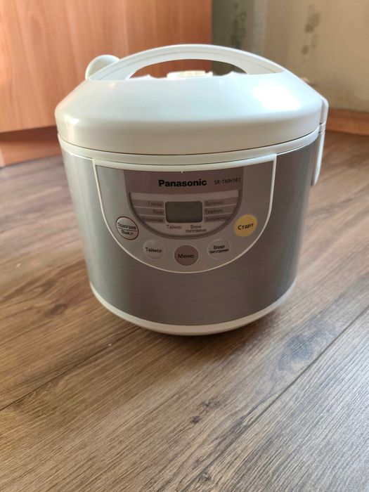 Продам рабочую  мультиварку (варит все) свою недорого б/у