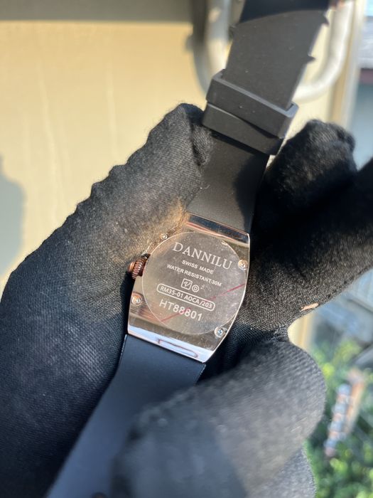 Дамски часовник Dannilu НАМАЛЕН!