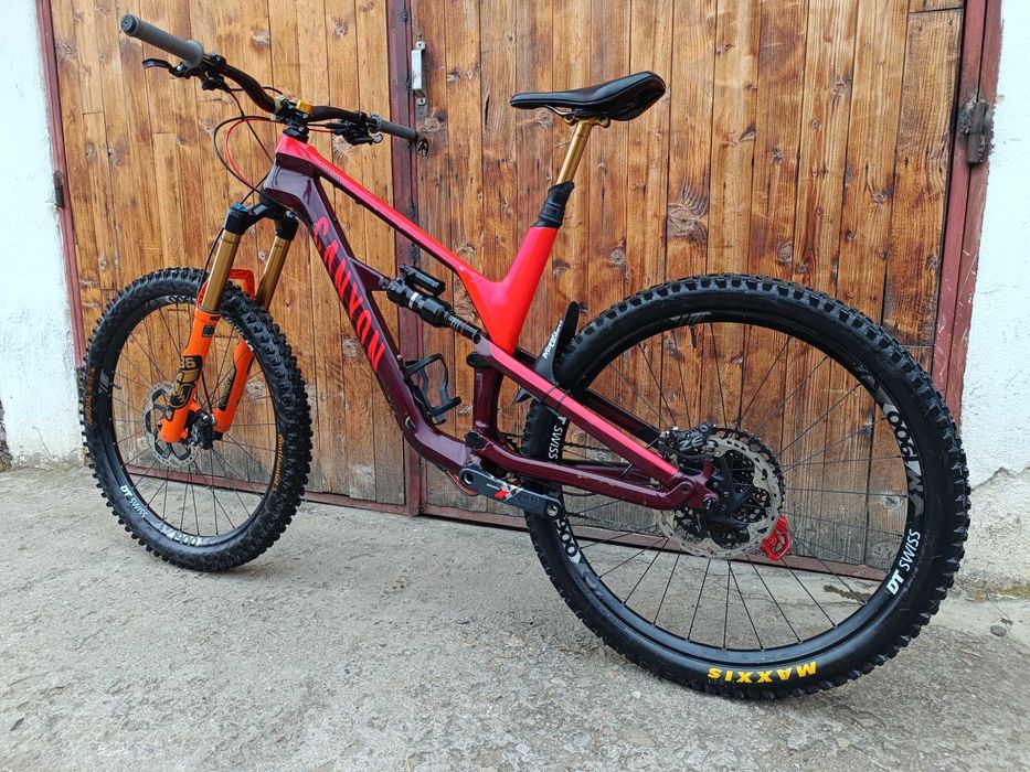 Canyon Spectral CF 9.0