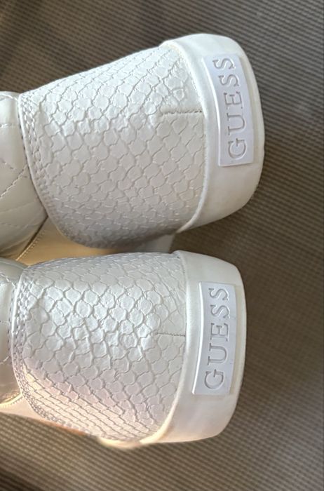 Guess дамски кецове