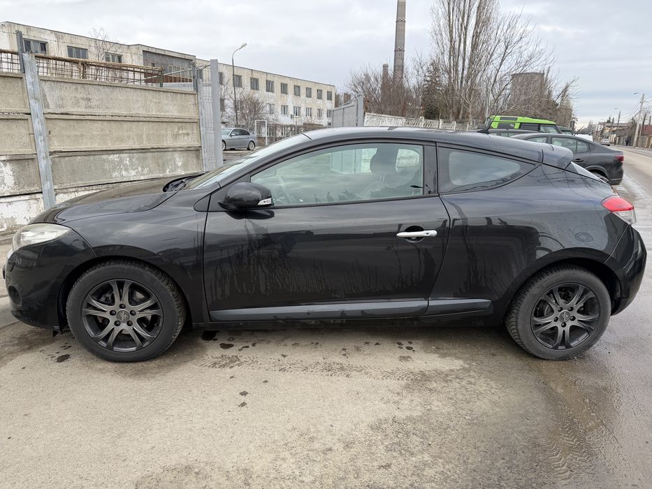 RENAULT Megane 2010 — imagine 2