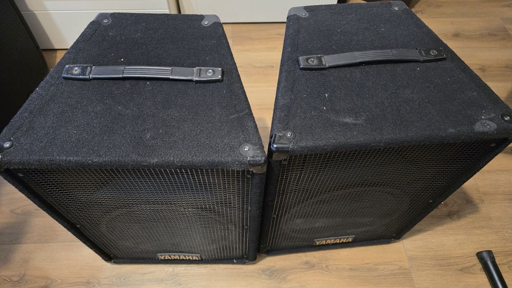 Продавам озвучителни тонколони Yamaha S12e