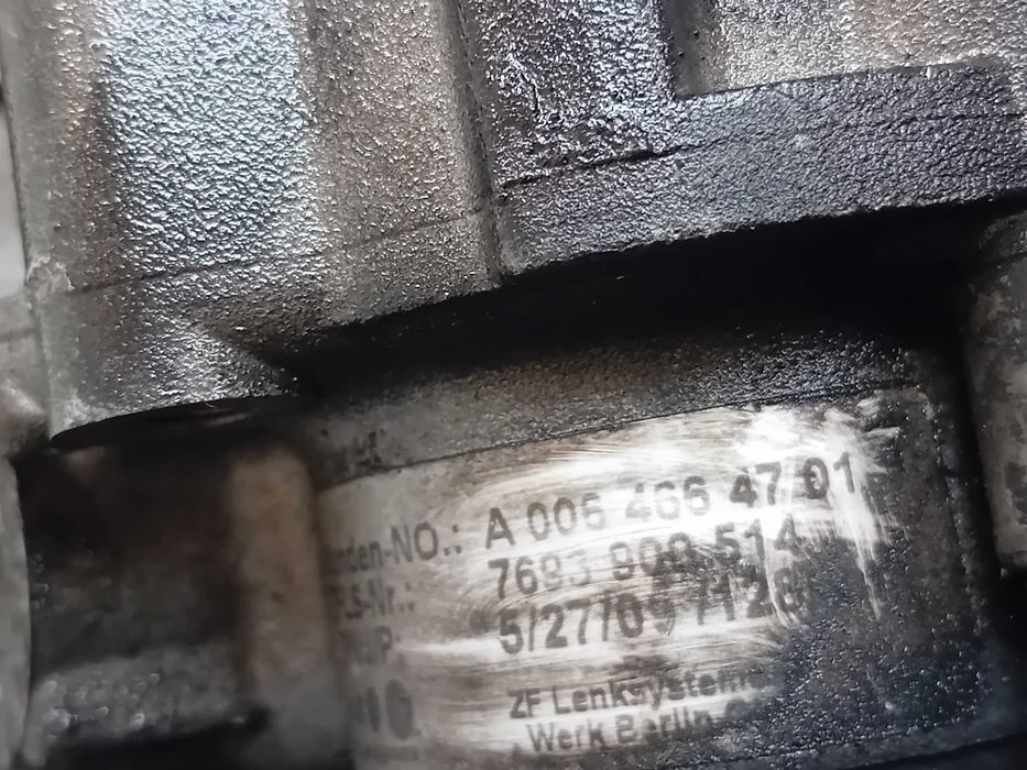 Pompa Servo Servodriectie Mercedes E Class W212 C Class W204 2.2 Cdi 2009-2012 A0064664701