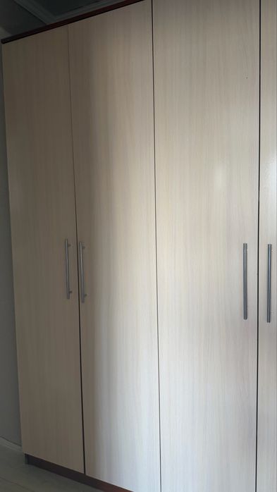 Продам шкаф, вместительный