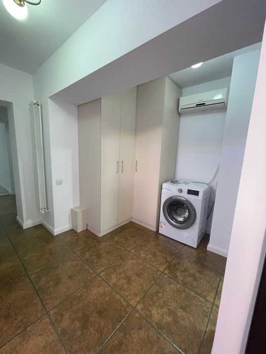 De inchiriat apartament 3 camere in Pietonal