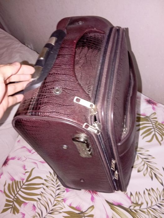 Чемодан для вещей