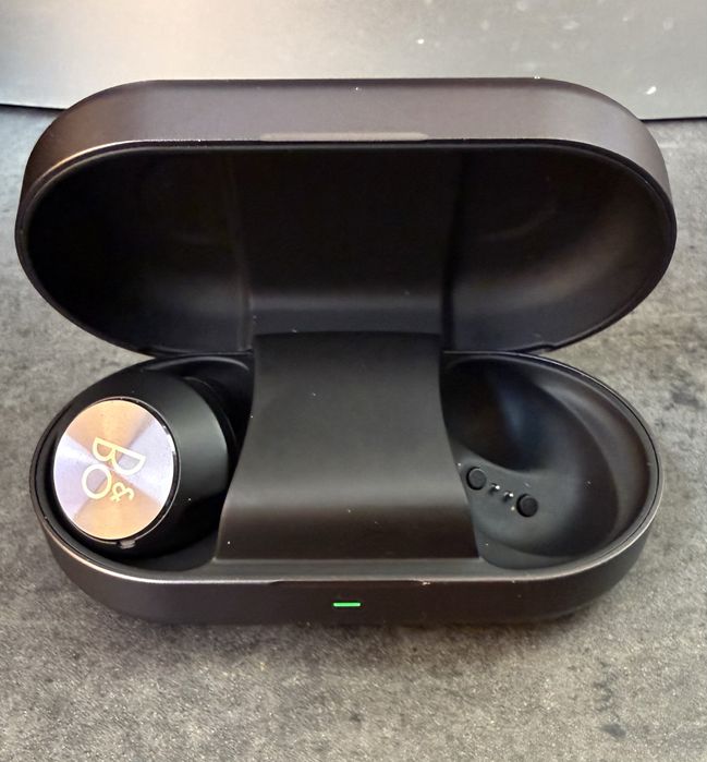 Bang & Olufsen Beoplay EQ ЗА ЧАСТИ!!!