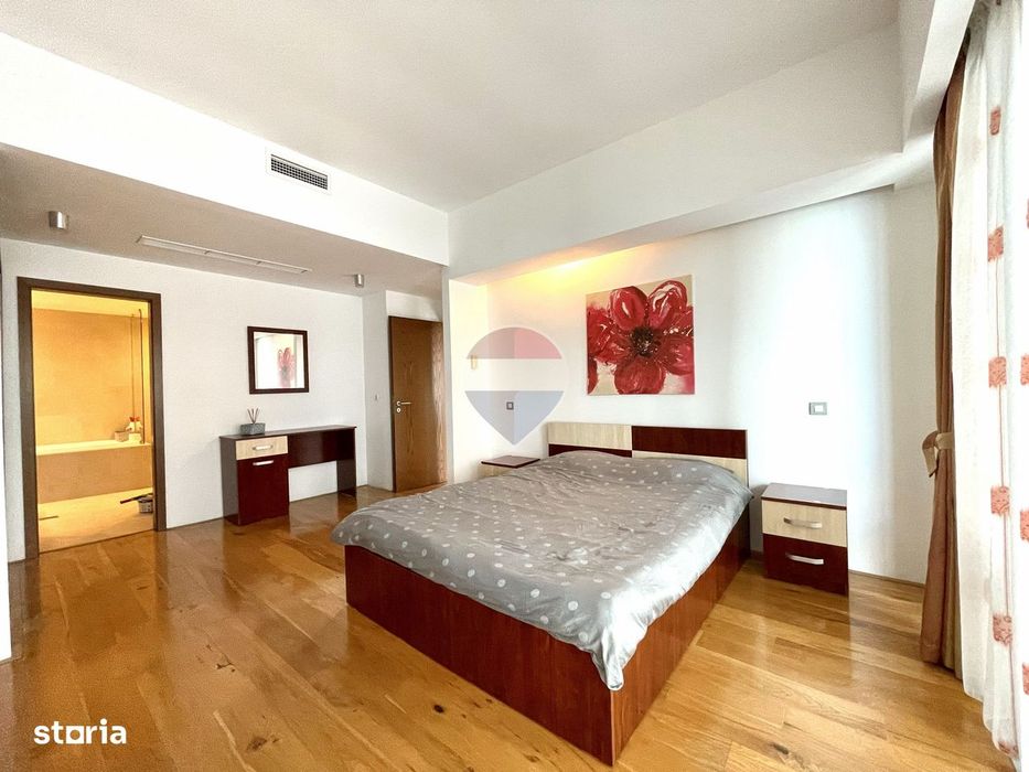 Apartament cu vedere la mare in Faleza Nord, loc de parcare